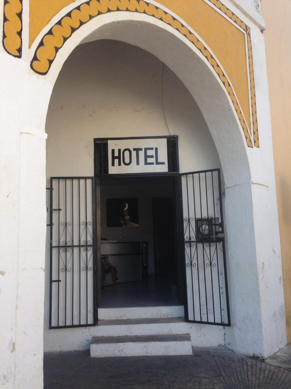 Izamal Plaza Hotel Exterior photo