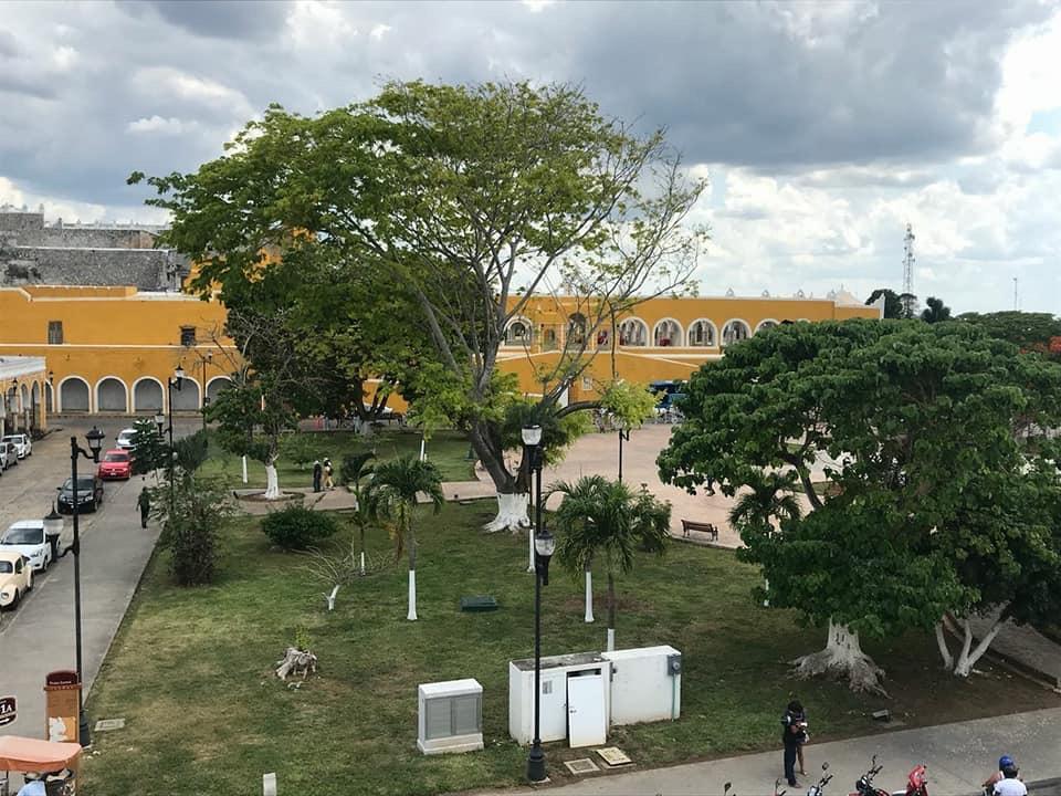 Izamal Plaza Hotel Exterior photo